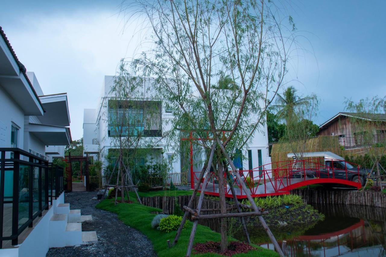 Yunoya Riverside Villa Samut Songkhram Exterior foto